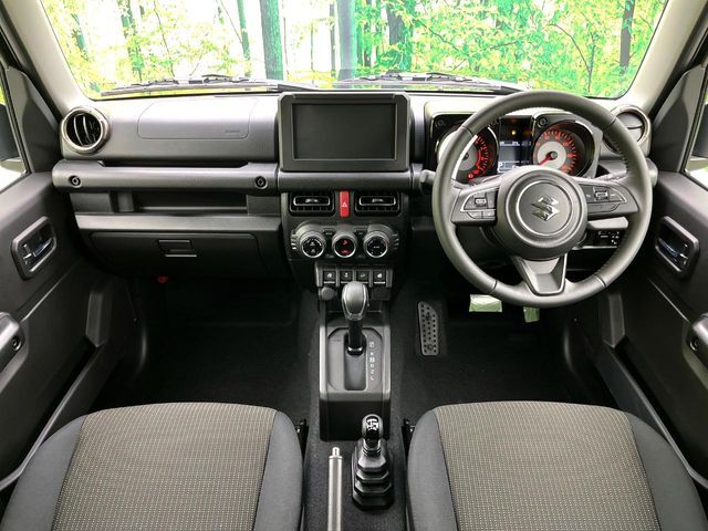 グループ総在庫数約30，000台！！全国の系列店からメーカー・車種問わずご紹介出来るので、あなたにピッタリのお車が見つかるはずです♪まずはお問い合わせ下さい☆