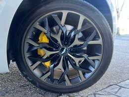 ■前後パークセンサー■パノラミックルーフ■純正ナビゲーション■360°カメラ＆バックカメラ■TVコントローラー■ドライブレコーダー■探知機レーダー■クリスタルキー■シートヒーター