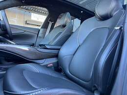 ■スモークリアランプ■22インチリボンホイール■サイドフェンダーカーボン■オプション588万■価格2980万■純正フロアマット■ブーストオープナー■モノトーンレザーインテリア■ETC