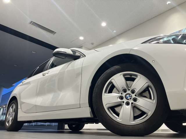 株式会社モトーレン東名横浜　BMW Premium Selection】　屋内展示場、キッズルームも完備しております！！是非、ご家族でお気軽にお越し下さいませ。
