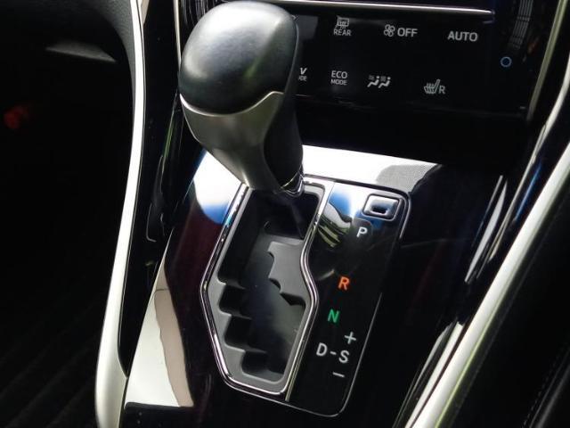 お車に合わせて無料保証以外にも、保証範囲、期間、距離を拡充させた有料保証もご用意しております！中古車の購入が初めてで不安・・・というお客様もご安心ください！