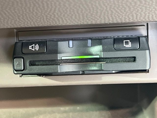 【ETC】高速道路の料金所をストレスなく通過！話題のスポットやサービスエリアに多い「スマートIC」利用時は必須のアイテムです。当店でセットアップを実施、ご納車当日からすぐにご利用いただけます！