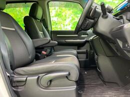 「この車の写真をもっと見たい」「状態が気になる」「この装備はついている？」どんな小さな疑問でもお気軽にお問い合わせください！