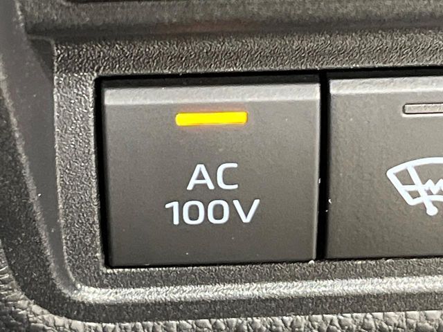 【1500Wアクセサリーコンセント】消費電力1500Wまでの家電が使えます。キャンプやスポーツ・アウトドアでのアクティビティはもちろん、災害・停電の際に大活躍♪