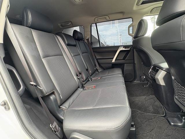 お問い合わせは058-240-4092まで。専門店だからこその知識・経験豊富なスタッフ達が、お客様に最適な一台をご案内致します。