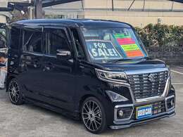 ★右斜め前から一枚です★ライトにクスミも無く、外装もしっかり綺麗にしています(*^^*)是非お確かめください！納車時にはもう一度キレイにいたします！安心の全車保証付（別途）になっております(＃^^＃)