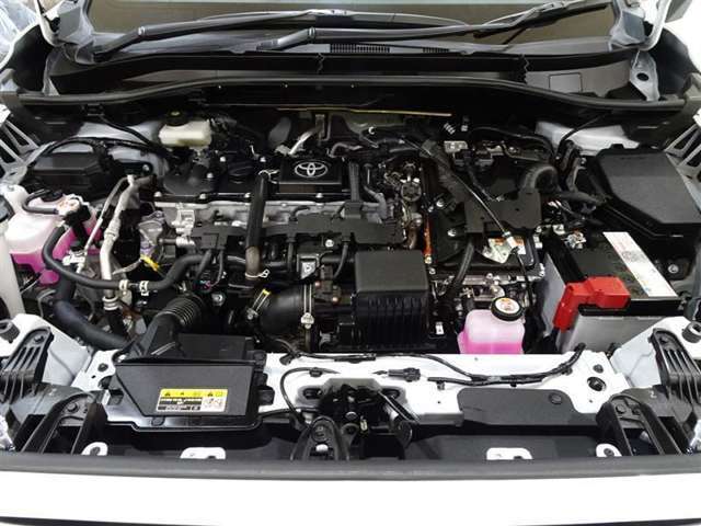 【まるごとクリーニング】トヨタが運営するトヨタ認定中古車の基準を合格したクリーニングを実施しております、室内はもちろん、エンジンルームもピッカピカ☆　是非足を運んで実際に車を見てみてください♪