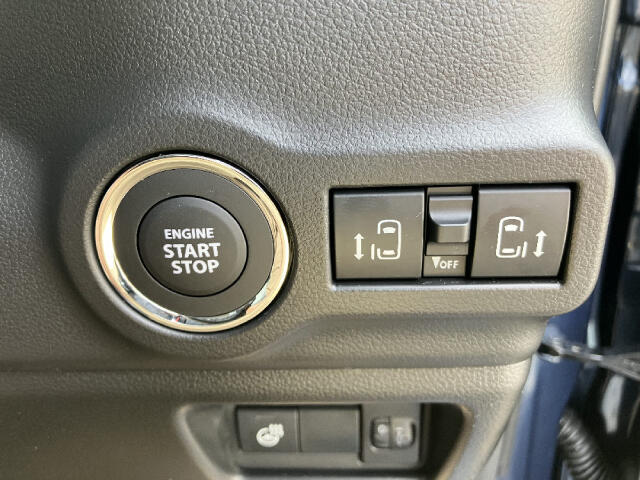 自社ホームページでは、お得な情報満載！最新チラシや目玉車などの情報は【ナオイオート　車販売】で検索★