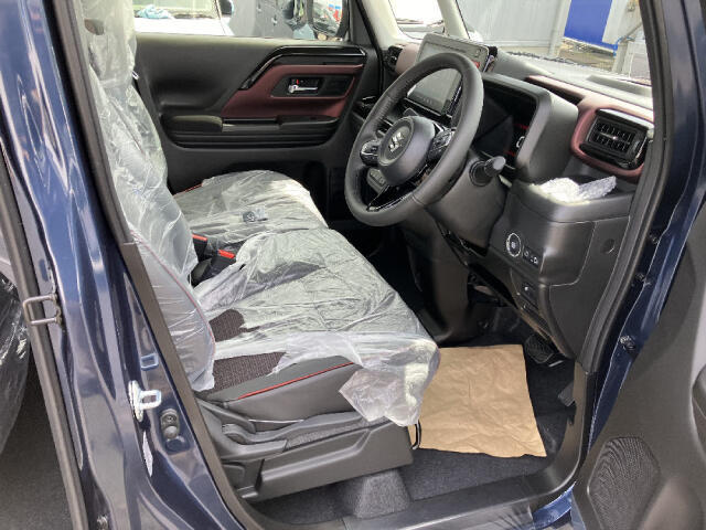 ナオイオートでは自動車保険（あいおいニッセイ同和、損保ジャパンなど）も取り扱っております。当社は自社鈑金工場を併設しております。自動車保険も含めてお客様のカーライフをサポートさせて頂きます！