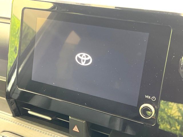 【8インチ　ディスプレイオーディオ】大画面のディスプレイはAppleCarPlayやAndroidAutoが利用可能。大きな画面でスマホナビアプリ等が利用いただけます♪