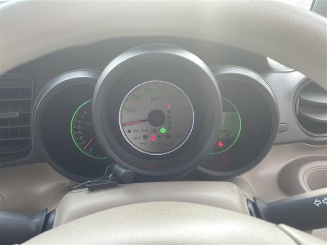 【スピードメーター】メーターがシンプルで見やすく運転しやすいですね！