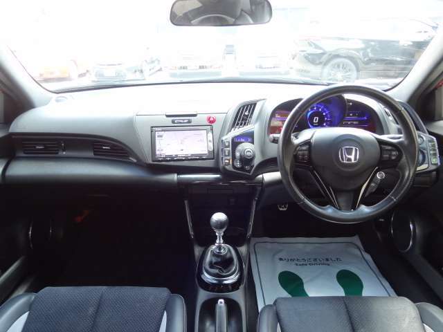 お客様からの買取・下取車をダイレクトに販売させて頂いている為、無駄な経費がかからない分安価でのご提供が可能となっております。お見逃し無く！