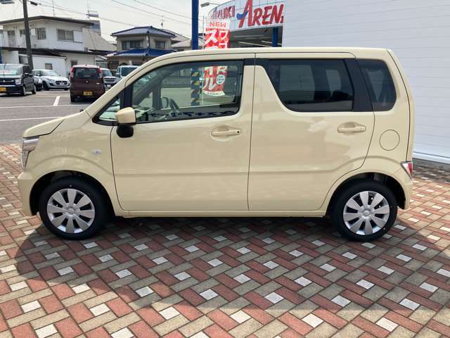 先行車発進お知らせ機能です。停車中、前の車が発進して約4m以上離れても停車し続けた場合、ブザー音やメーター内の表示によってドライバーに先行車の発進をお知らせします。