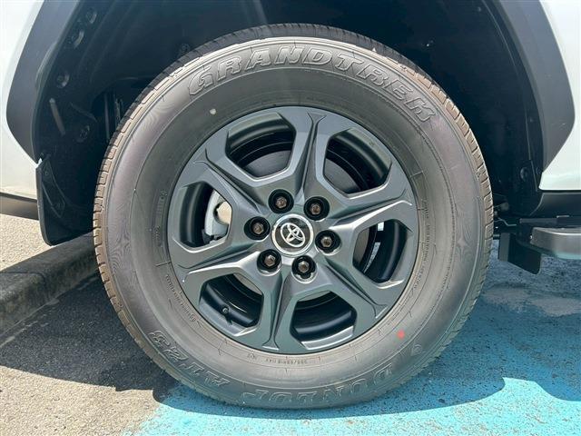 当店の車両は大量仕入れ、大量販売を行っておりますので、お客様にお安くご提供させていただいております。