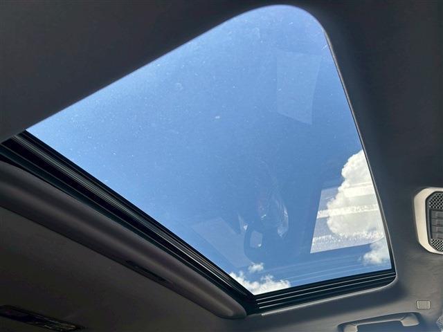 ★日本全国納車可能★北は北海道～南は沖縄全国への販売実績が御座いますので遠方の方もご安心下さい。提携陸送会社の専属ドライバーが安全にお届け致します。お気軽にご相談下さい！