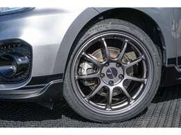 ZC33S スイフトスポーツ、オートマ車両入庫しました。カスタム内容は新品/エンケイ PF09/ZSSウィング/アイライン/グリルフォグ塗装/パナソニックナビ 8インチ CN-RZ843/ETC/バックカメラ装着しております★