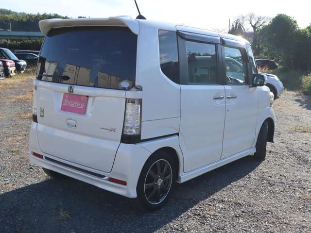 この度は、ファイブスターの在庫車にアクセス頂きまして誠に有難う御座います。お客様の愛車探しのお手伝いを精一杯させて頂きます。当社は全車両整備付き・保証付きなので安心です♪お気軽にお問い合わせ下さい★