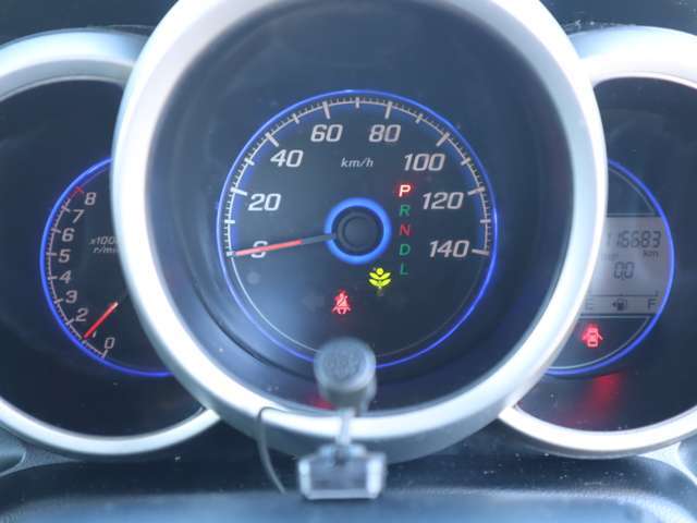 今お乗りのお車の買取り・下取りもお任せください。今までがんばってくれたお車を精一杯査定させていただきます。走行距離や年式でお悩みの方、まずは一度ご相談ください！★下取り最低10.000円保証★