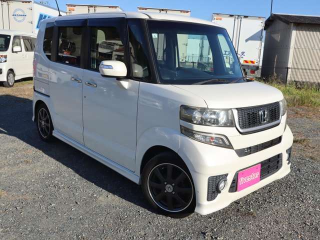 当店はお買い得特選車、常時130台以上を取り揃えております！！人気のミニバン・ハイブリッド・セダン・コンパクトカー・軽自動車！何でもお任せ♪お気軽にお問合せを♪専用フリーダイヤル：0078-6002-642956