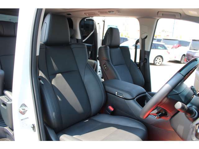 新車も全メーカー、全グレード、全色ご用意できます！！