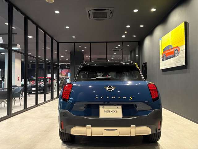 車両の詳細、ご質問につきましては、弊社スタッフまでお気軽にご連絡下さいませ。ご希望ございましたら実車の詳細動画送信も承ります。お気軽にお問合せ下さいませ。