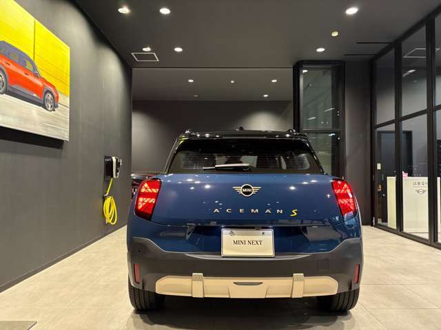 車両の詳細、ご質問につきましては、弊社スタッフまでお気軽にご連絡下さいませ。ご希望ございましたら実車の詳細動画送信も承ります。お気軽にお問合せ下さいませ。