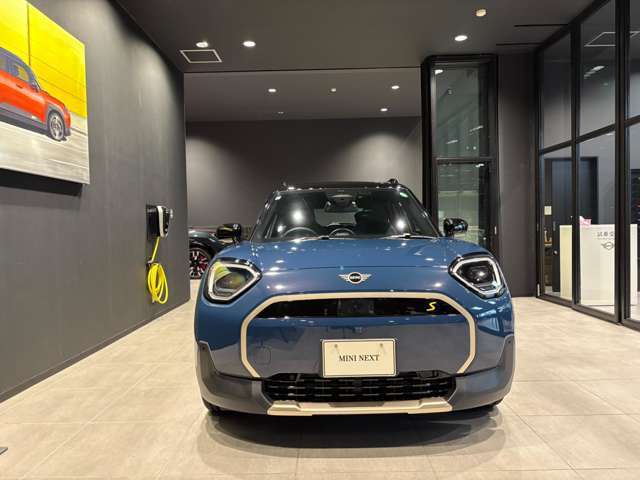 ご来店の際には事前にご連絡いただけますとスムーズにご案内が可能です。在庫確認の上ご来店頂ければ幸いでございます。