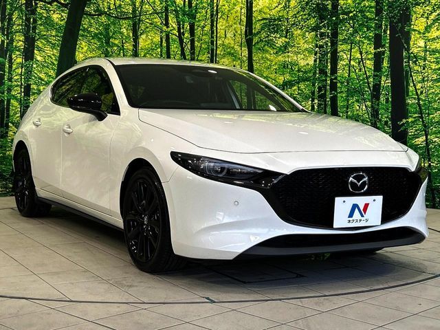 大好評のボディコーティング「弾スプラッシュコート」もご納車までに施工可能。通常のガラスコートと異なる、耐久年数6年の無機質ガラスコーティングが、ボディをキレイな状態に保ってくれます。