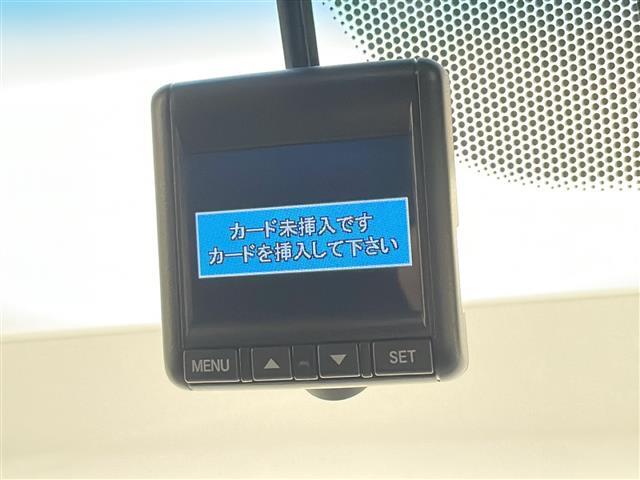 ◆【後部座席装備】シート背面ポケットや、ドリンクホルダー等、後席も充実した装備があります！！
