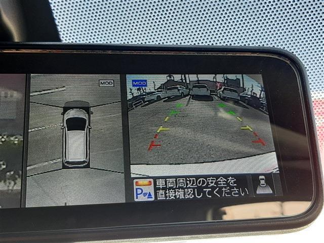 ■　装備3　■　アラウンドビューモニター：真上から見たような全周囲カメラで苦手な車庫入れも安心です！