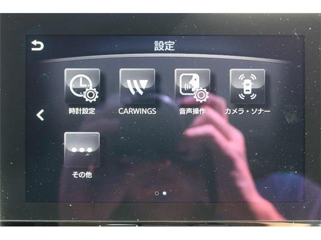 全周囲カメラとコーナーセンサーが付いている車両です！狭い道でも安心して確認できますので頼りになるサポート機能です。