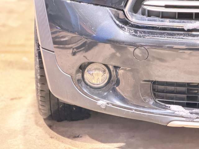 後席もゆったり快適に座っていただけますので、後部座席にお乗りの方も楽しくドライブに参加していただけますよ。もちろんチャイルドシートの取り付けにも対応します。