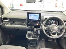 【インパネ全体】全方位で視界が広く、高い目線で運転もしやすいです！