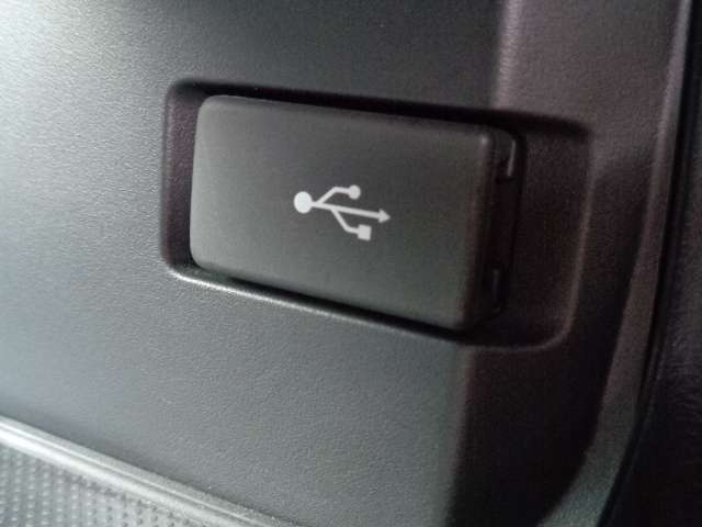 ナビ連動USB