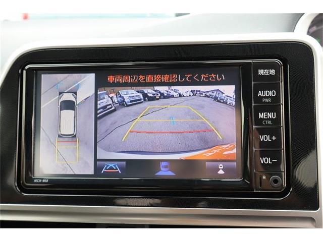 全周囲モニター付で、車庫入れも駐車もラクラクです。