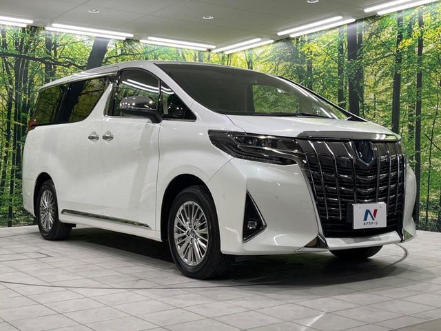 大好評のボディコーティング「弾スプラッシュコート」もご納車までに施工可能。通常のガラスコートと異なる、耐久年数6年の無機質ガラスコーティングが、ボディをキレイな状態に保ってくれます。