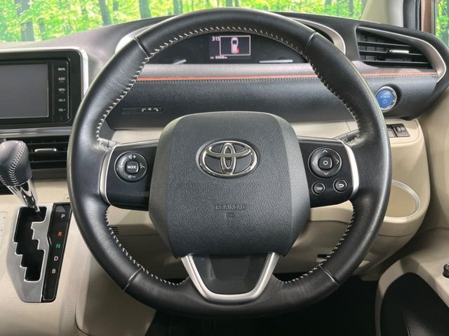 【ステアリングスイッチ】運転中、前方から目線をそらすことなく、オーディオ等の操作が可能な便利機能！安心＆快適なドライブを演出してくれます♪