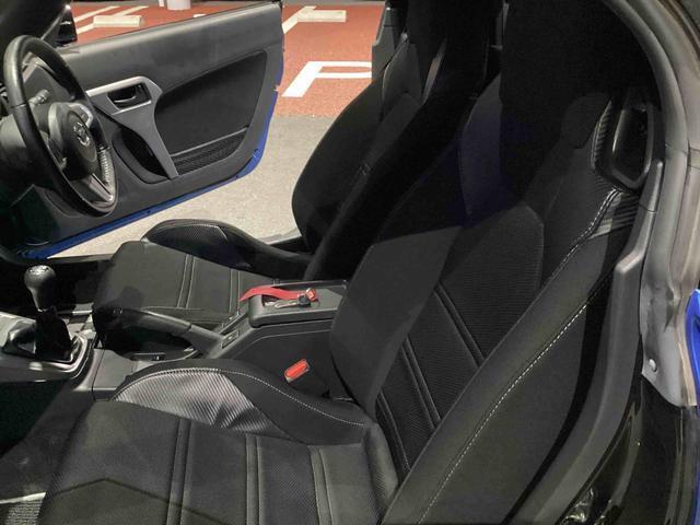 運転席・助手席全体像です（助手席側から）