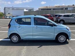 静岡ダイハツの中古車は、展示前に徹底した洗車や室内清掃を実施しております。