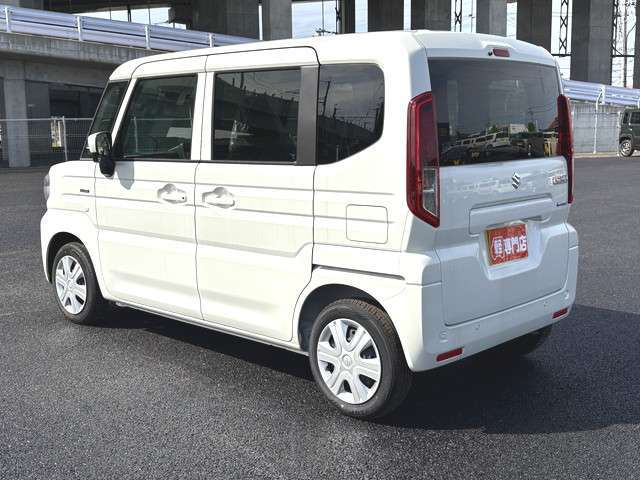 届出(登録)済未使用車なら1～2週間で納車できます！新車の場合は登録等の手続きに約2～3か月かかりますが、届出(登録)済未使用車はこのメリットでご購入される方も多いです。