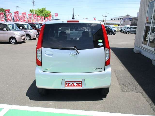東北運輸局指定の自社整備工場にてしっかり整備してからご納車させて頂きます！！　検査員3名、他全員が2級整備士で構成されており、確かな技術で安心です。　アフターケア・車検・一般整備もお任せ下さい！！