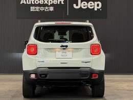 当店には、ジープ 専門スタッフがおります。営業は3名体制となります。お気軽にお問い合わせください