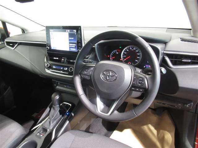 見通しのよいすっきりとした視界で、誰でも運転しやすいです。運転のしやすさは疲れにくさにも繋がりますよ♪