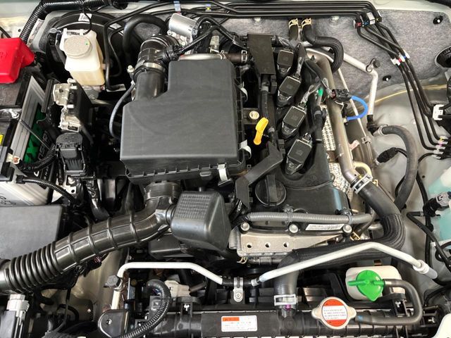 親切・丁寧な専門メカニックスタッフが応対！・車検・点検整備・事故等の修理などアフターサービスも安心。お車のカスタマイズもネクステージのサービススタッフまでご相談ください！