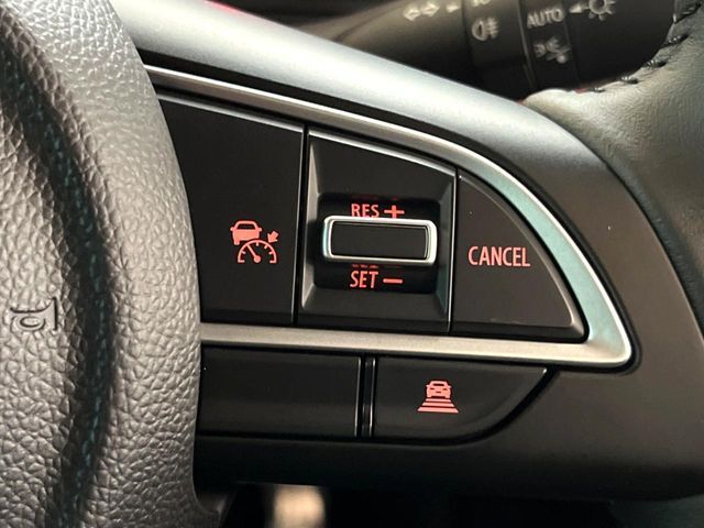 【アダプティブクルーズコントロール】高速道路での長距離走行が楽に！！自動で速度を保つクルーズコントロールが、衝突軽減システムと連携し、前方の車両を感知して車間を保つように速度調節してくれます！！