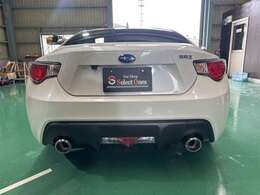 バックカメラ　ナビ　TV　オートクルーズコントロール　MT　オートライト　HID　スマートキー　電動格納ミラー　アルミホイール　盗難防止システム　衝突安全ボディ　ABS　ESC　CD　エアコン