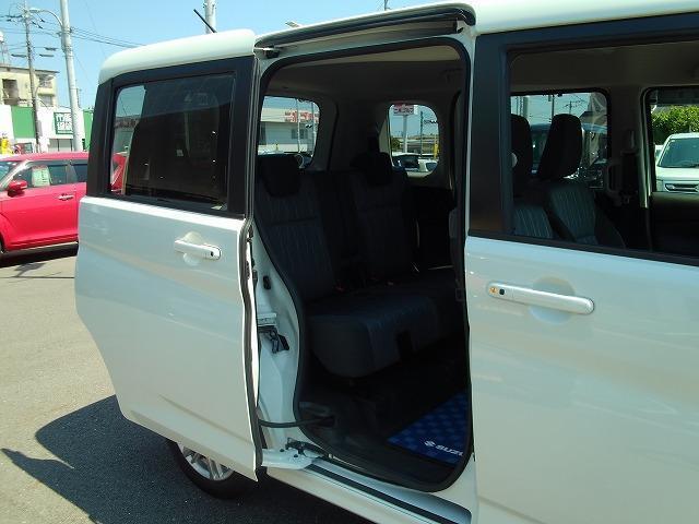 乗り降りも積み下ろしもスライドドアは便利です☆