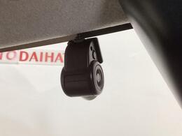 当店はメーカー直営のダイハツ正規ディーラーです。厳選された中古車をきっちりと整備してお納めいたしますので、安心のカーライフをご堪能いただけます☆