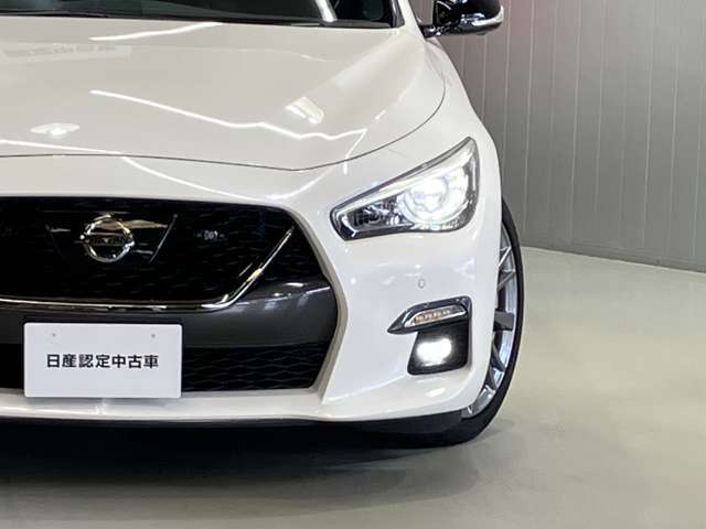 【LEDヘッドランプ＆LEDフォグランプ】ハロゲンヘッドランプの約2倍の明るさ！夜の運転も安心です！