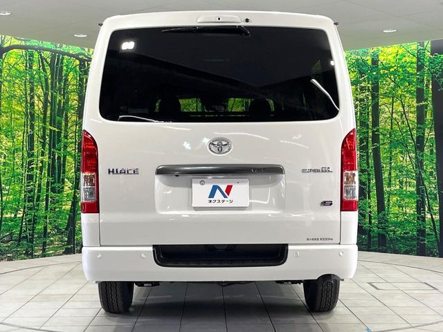 安心の最長10年・走行無制限保証（有償）をご用意。保証内容も充実はもちろん、無料点検＆オイル交換や、年中無休の全国・24時間ロードサービスも付帯されておりますのでご安心下さい。